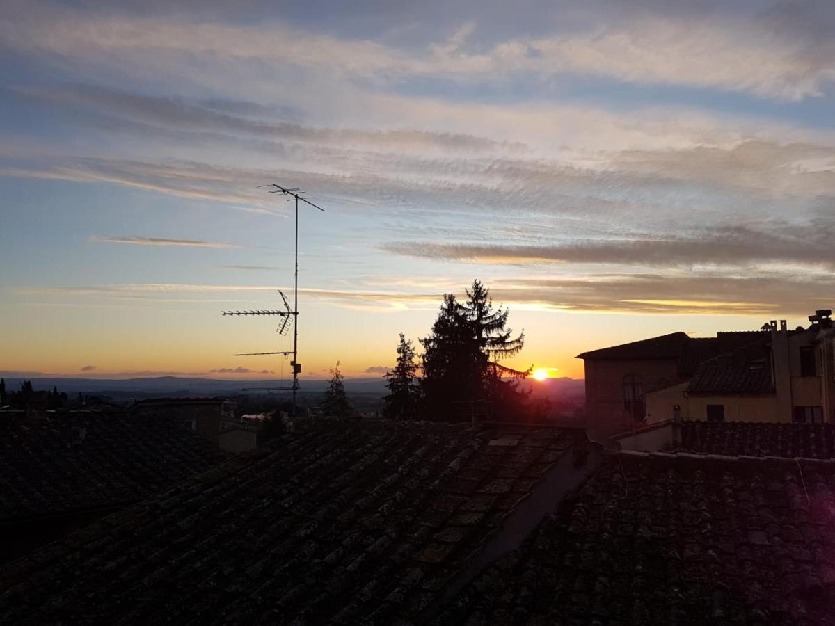 Un Terrazzo Sulla Magia Lägenhet Siena Exteriör bild