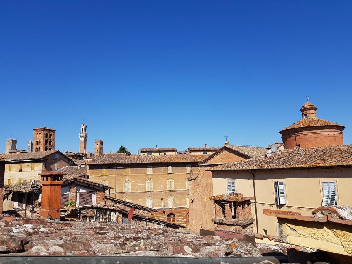 Un Terrazzo Sulla Magia Lägenhet Siena Exteriör bild